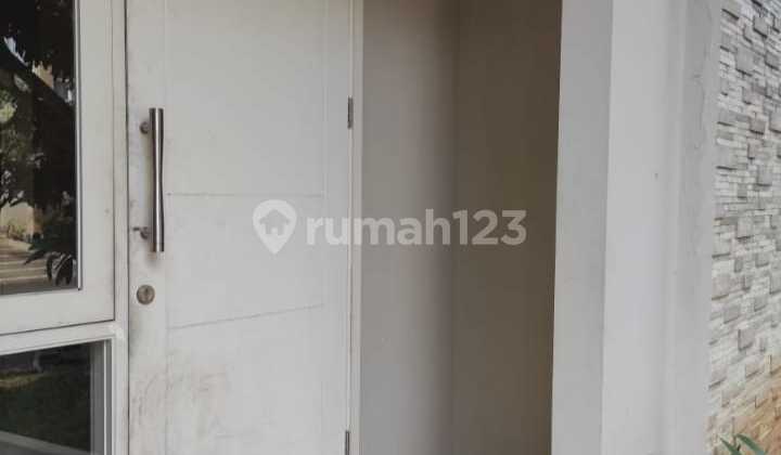Disewakan Rumah 3 Kamar Cluster Tesla Gading Serpong 2