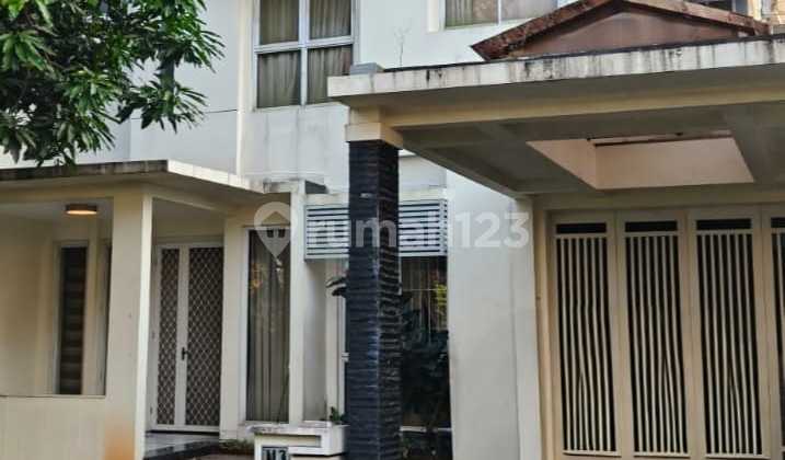 Rumah Foresta Bagus Siap Huni Semi Furnished 