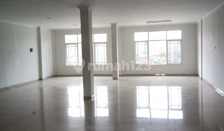 For Rent 3-Story Attached Shop Houses Container Access West Gatsu Denpasar Bali For Rent 3-Story Attached Shop Houses Container Access West Gatsu Denpasar Bali