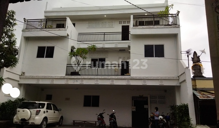 Dijual guesthouse 30 bedroom yang ramai di area Teuku Umar barat 2