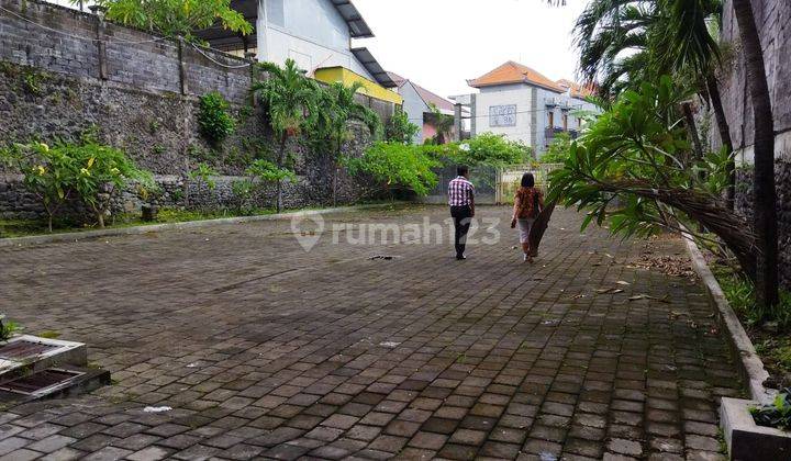 Disewakan ruko gandeng 3 di jalan utama Denbar 5