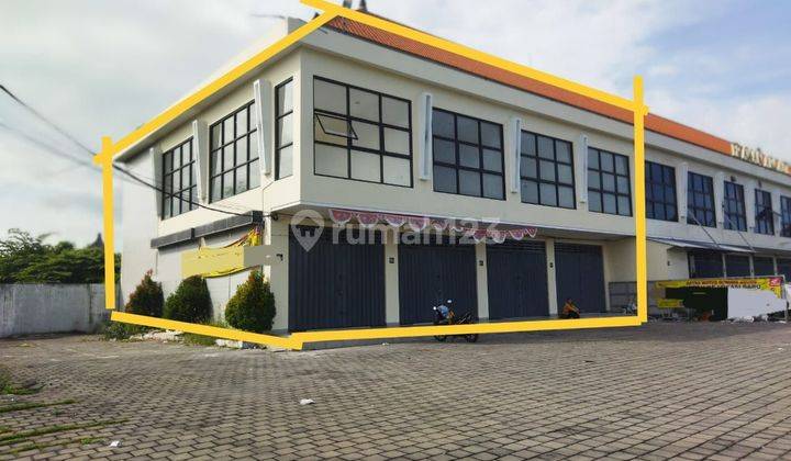 Rented shophouse with two sides in West Denpasar 1