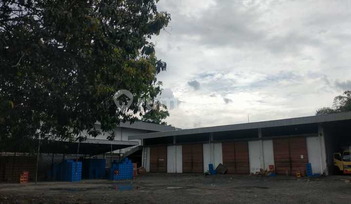 Warehouse for Sale, Strategic Commercial Location, Sekarbela, Mataram, Lombok