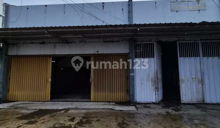 Disewakan Tanah Bonus Bangunan Jalan Utama Gatsu Bali