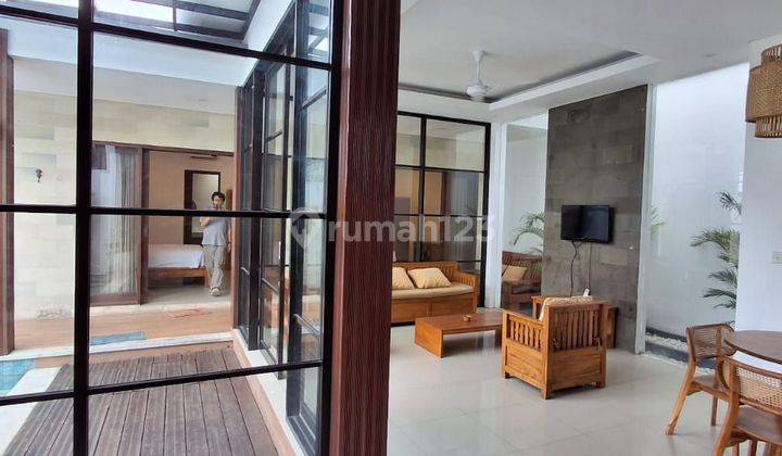 For Rent Modern Villa With Rice Field View In Kedampang Kerobokan 1