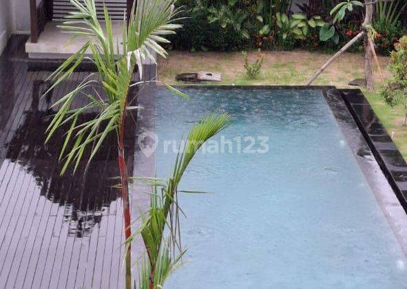 Disewakan Jangka Panjang Villa 5 Bedroom Dekat Pantai Petitenget Bali 2