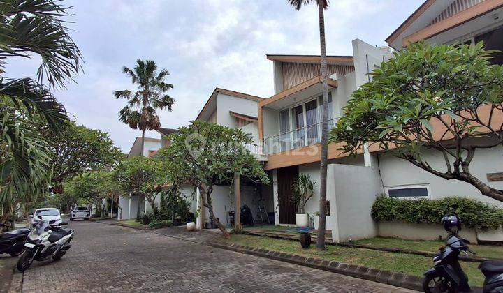 Dijual Rumah 3+1 Kamar Semi Furnished Greenlot Sambadha Bali 1