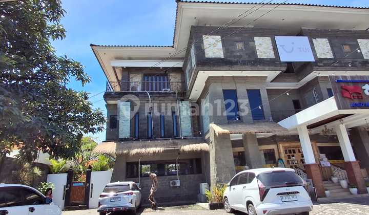 Disewakan Gedung3 Lantai Parkiran Luas di Sanur Bali