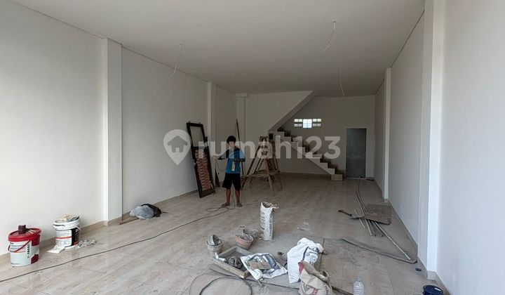 Disewakan Ruko Baru 2 Lantai di Buluh Indah Disewakan Ruko Baru 2 Lantai di Buluh Indah