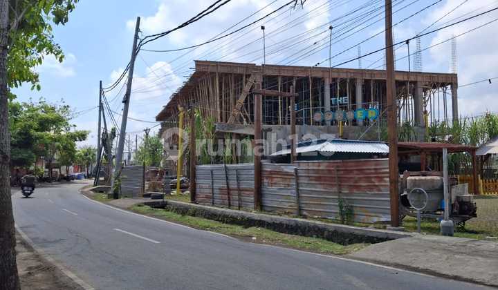 For Rent: Shop House in Front of Me Vui Padang Linjong Canggu Restaurant 2