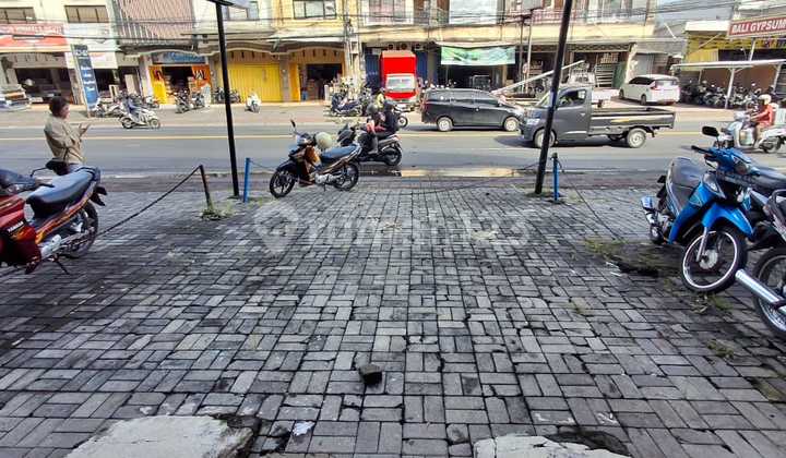 For Sale 3-Story Shop House in the Bustle of Buluh Indah, West Denpasar, Bali 2