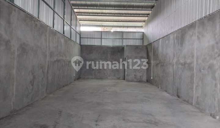 Warehouse with Wings Box Access for Rent in South Denpasar, Bali Warehouse with Wings Box Access for Rent in South Denpasar, Bali