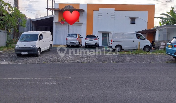 For Sale Warehouse and Office with Tronton Access in West Gatsu, Bali