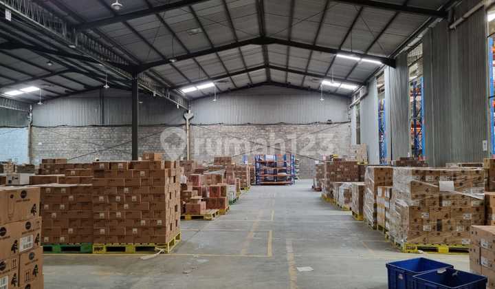 For Rent: Nice Warehouse in Cakung Warehouse Complex, East Jakarta For Rent: Nice Warehouse in Cakung Warehouse Complex, East Jakarta