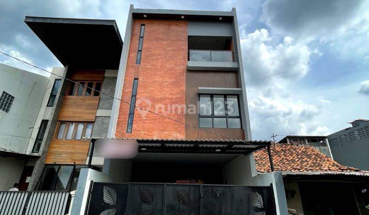 Rumah BrandNew di Cipete Cilandak Jakarta Selatan SHM Rumah Baru 1