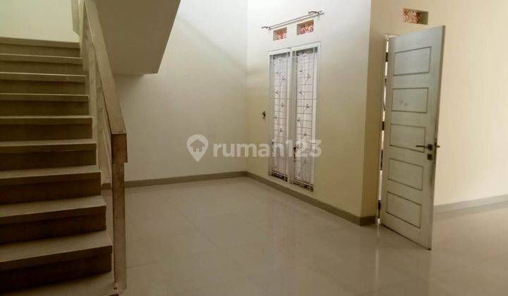 Dijual Rumah 2 Lantai, Komplek Cluster Daerah Adisucipto Dekat Auri Pekanbaru 2