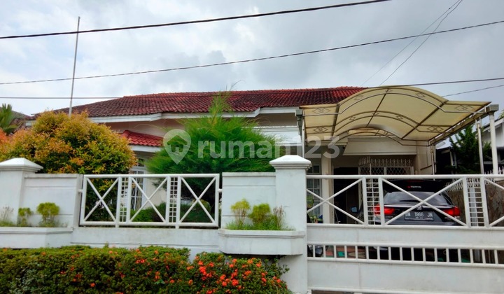 Dijual Rumah Dilingkungan yang Asri dan Nyaman, Pekanbaru