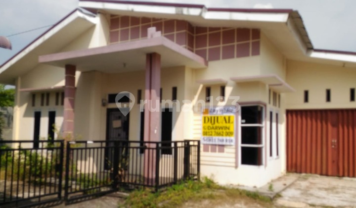 Dijual Rumah di Jl. Gulama Marpoyan Damai, Pekanbaru Dijual Rumah di Jl. Gulama Marpoyan Damai, Pekanbaru