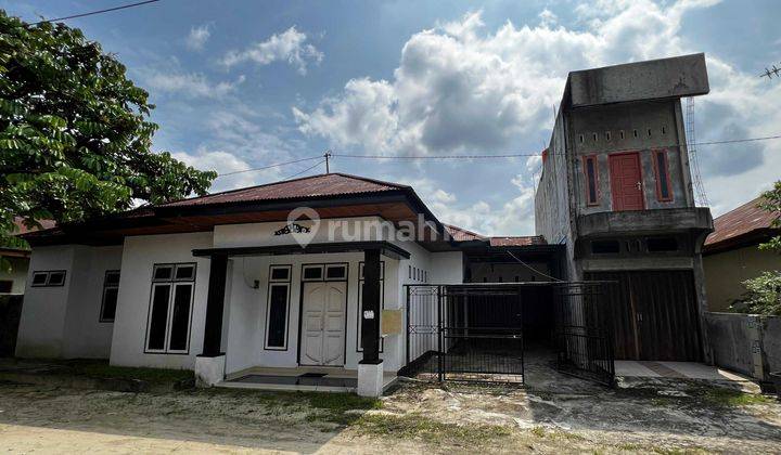 Dijual Cepat Rumah Bonus Mini Ruko di Suka Karya Panam 1