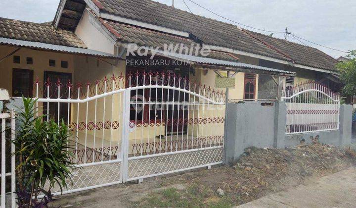 Dijual Rumah Harga Murah Di Jalan Taman Karya, Tampan 2