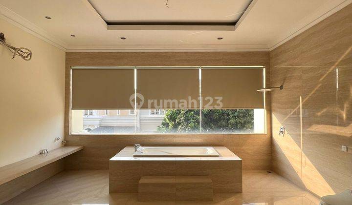 Rumah Mewah di Les Belles. Siap Huni. 300m2 2