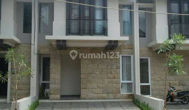 Rumah Siap Huni Modern Di Jagakarsa 1