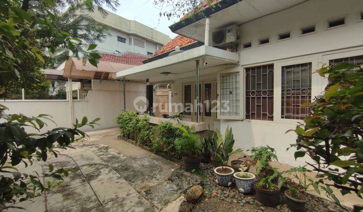 Rumah Lokasi Strategis di Cikini  1