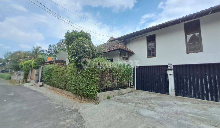 Rumah Cantik Nan Asri di Ciputat SHM 1