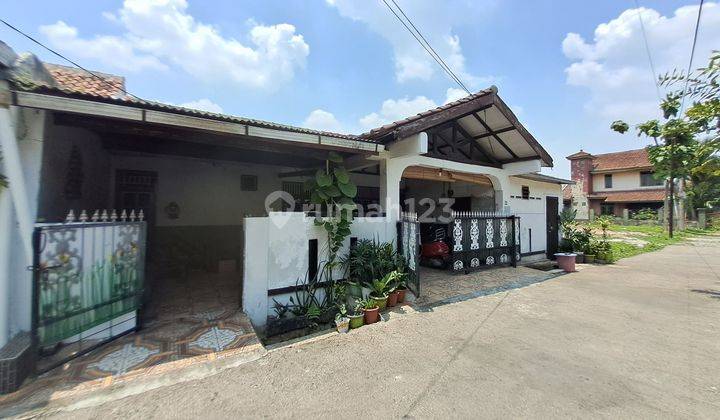 Rumah Asri dan Nyaman di Pancoran Mas SHM 2