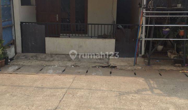 Investasi Rumah Kontrakan 2 Pintu di Pangkalan Jati 1