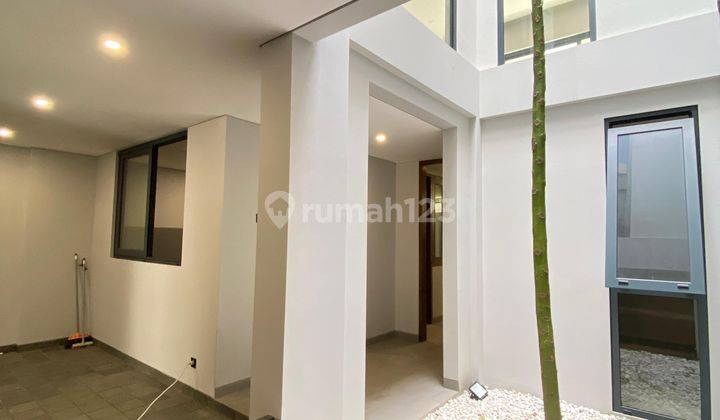 Di Jual Rumah Baru Modern 3 Lantai di Pangkalan Jati, Depok 2