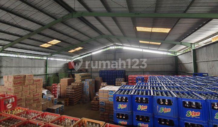 Commercial Warehouse in Sawangan - Suitable for Business, Land Area 2000 m2 Commercial Warehouse in Sawangan - Suitable for Business, Land Area 2000 m2