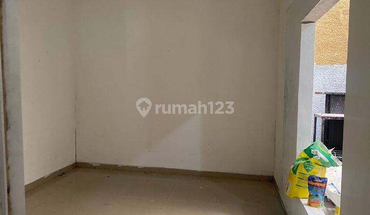 Rumah Dijual Dengan Konsep Tropikal Minimalis di Cireunde Tangerang Selatan 2