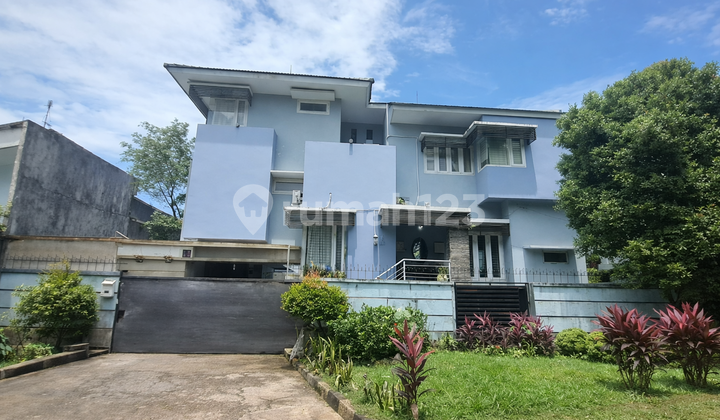 Rumah di Ragunan LT. 253 + Private Pool - Dekat Shelter Transjakarta Rumah di Ragunan LT. 253 + Private Pool - Dekat Shelter Transjakarta