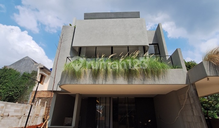 Limited Unit ! Rumah 3 Lantai di Jagakarsa Jakarta Selatan