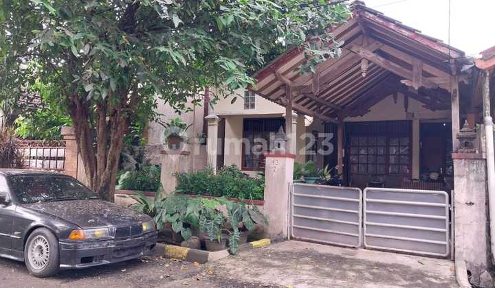 House in Pamulang Land Price - 178.5 m2 Safe & Comfortable Location 2
