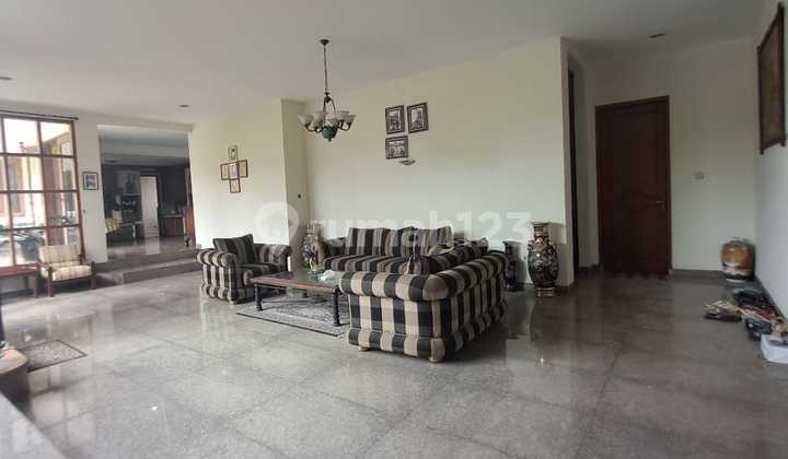 Rumah Nyaman Dan Strategis di Cinere 2