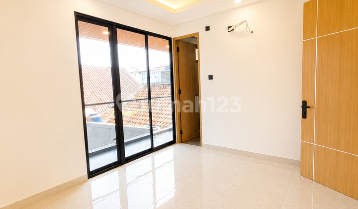 Rumah Primary Elegan di Meruyung - Desain Modern, Harga Masih Masuk Rumah Primary Elegan di Meruyung - Desain Modern, Harga Masih Masuk