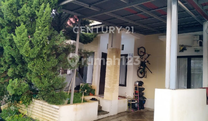 Strategic House Near Sentul Circuit Toll in Cibinong
