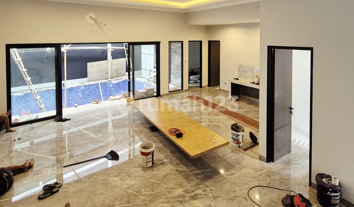 Rumah Mewah di Mertilang Bintaro Jaya 2 Lantai 7 KT 5 KM 4 Parkir 2