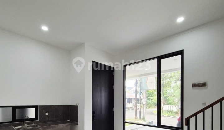 Rumah Modern 2 Lantai 5 KT 4 KM 2 Carport Hoek Surat SHM bisa KPR 2