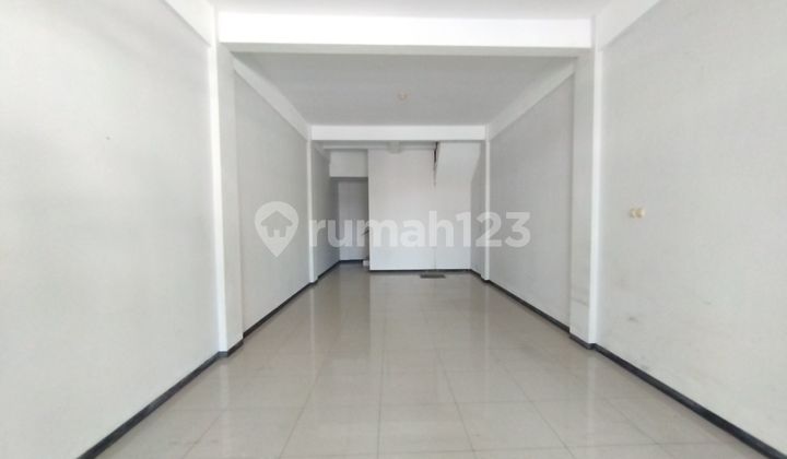 For Rent Shop House Section One Rungkut Industrial Area Facing Main Road