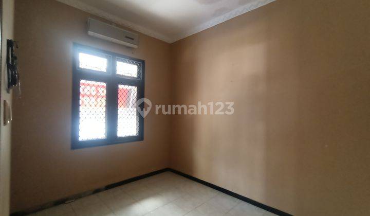 Rumah Strategis dan Aman Regency Kuda Dua Jagir Wonokromo 3