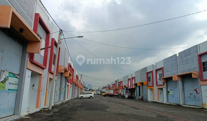 Gudang Strategis selangkah dari Tol Banyurip Tritan Point Banyurip Surabaya  7