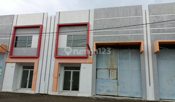 Gudang Strategis selangkah dari Tol Banyurip Tritan Point Banyurip Surabaya  9