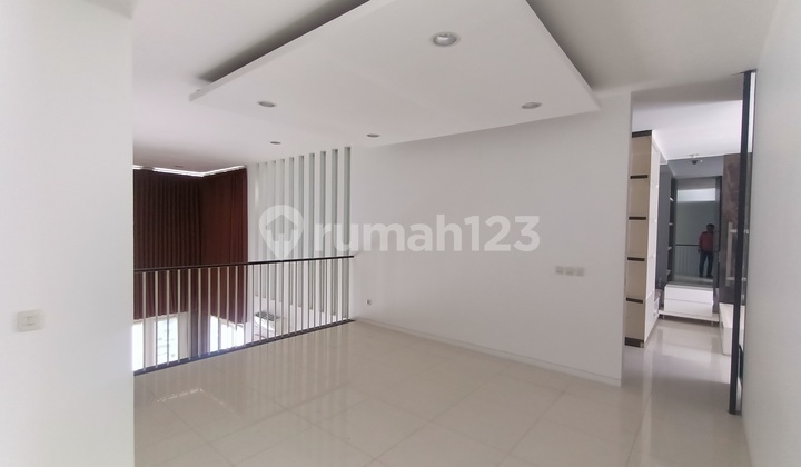 Rumah Siap Huni  Golf Avenue Citraland Surabaya Barat 4