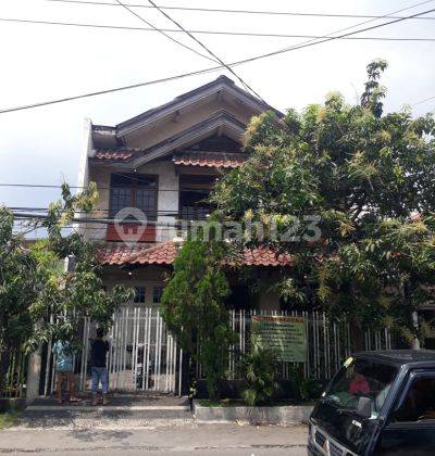 Rumah Jual Dukuh Kupang Surabaya Barat Strategis 1