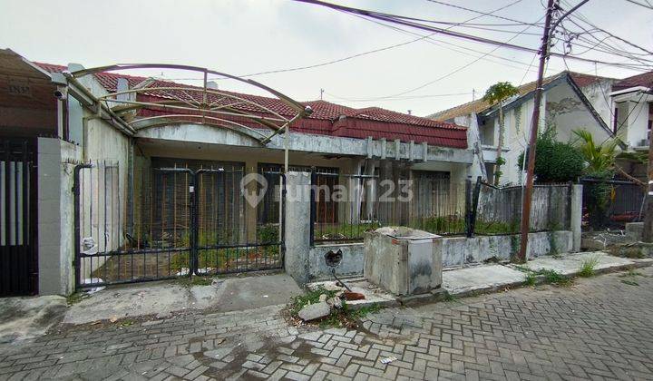 tampak depan rumah jual di satelit indah