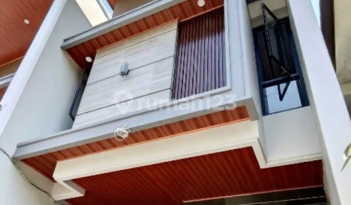 Rumah 2 Lantai Manyar Jaya Baru Gress Under 2 M