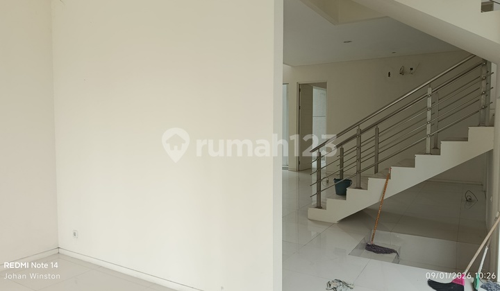 Rumah Siap Huni Jual Raffless Garden Citraland Surabaya 2